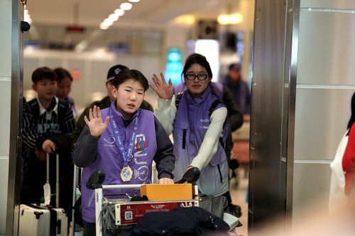 14 настай хүү дрон кодчиллоор дэлхийн аварга боллоо